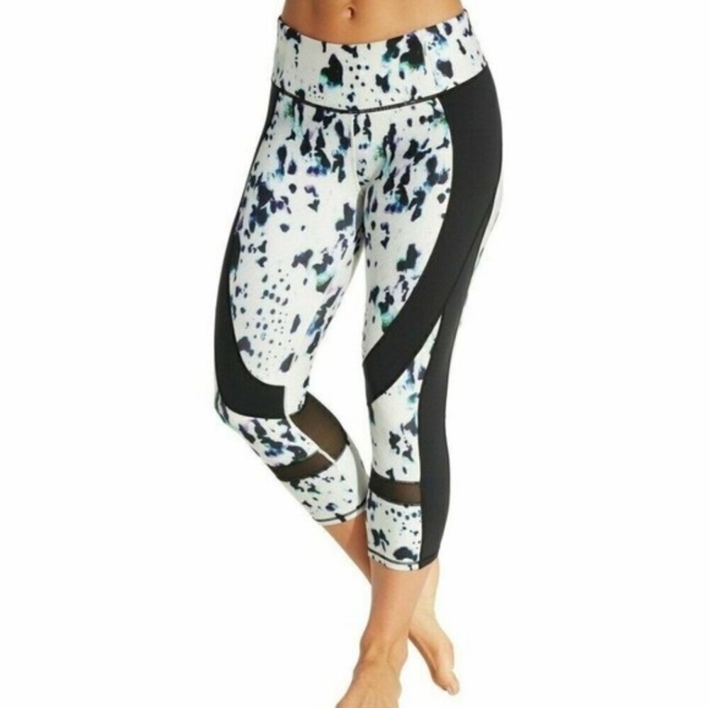 CALIA By Carrie Underwood Oceanic Camo Spliced Capris Leggings Women's Small